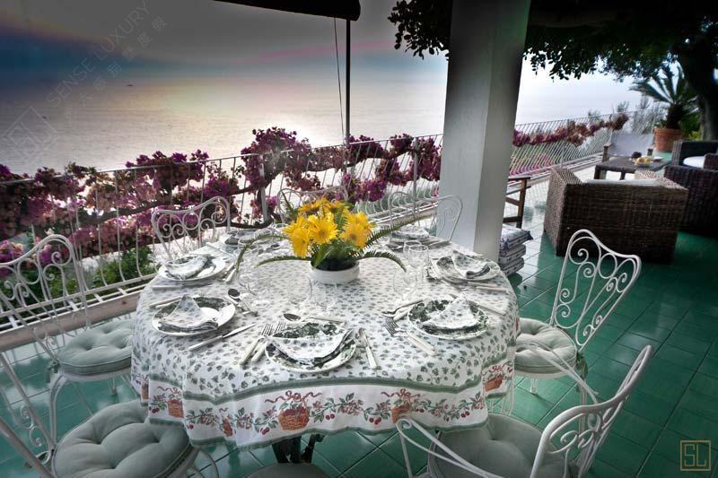 意大利阿尔玛菲海岸阿祖拉别墅餐厅