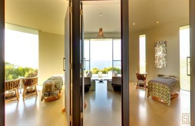 Southern Ocean Lodge - Photo 19