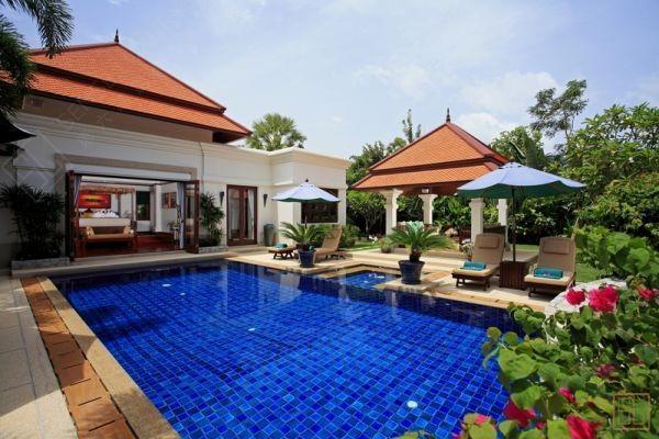 泰国普吉岛蓝天别墅独立泳池