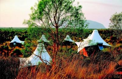 Longitude 131 - Photo 3