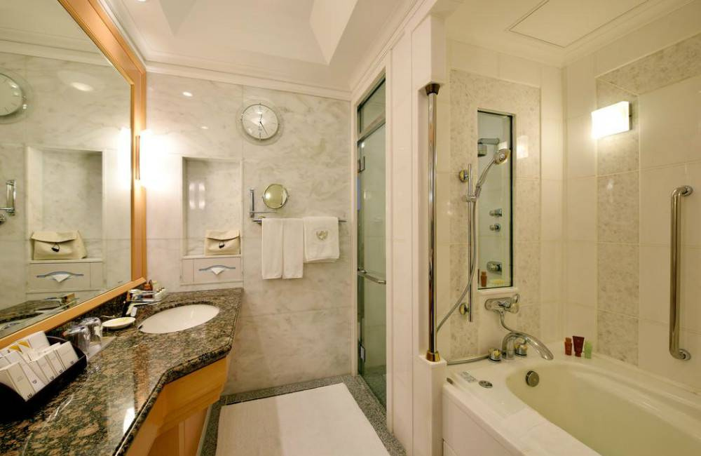 Imperial Hotel Tokyo - Photo 23