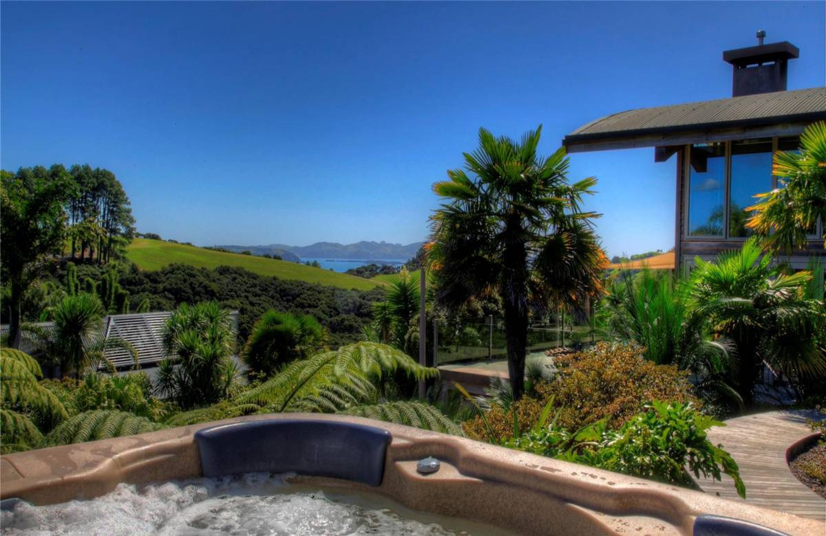 First Light Villa - Photo 11