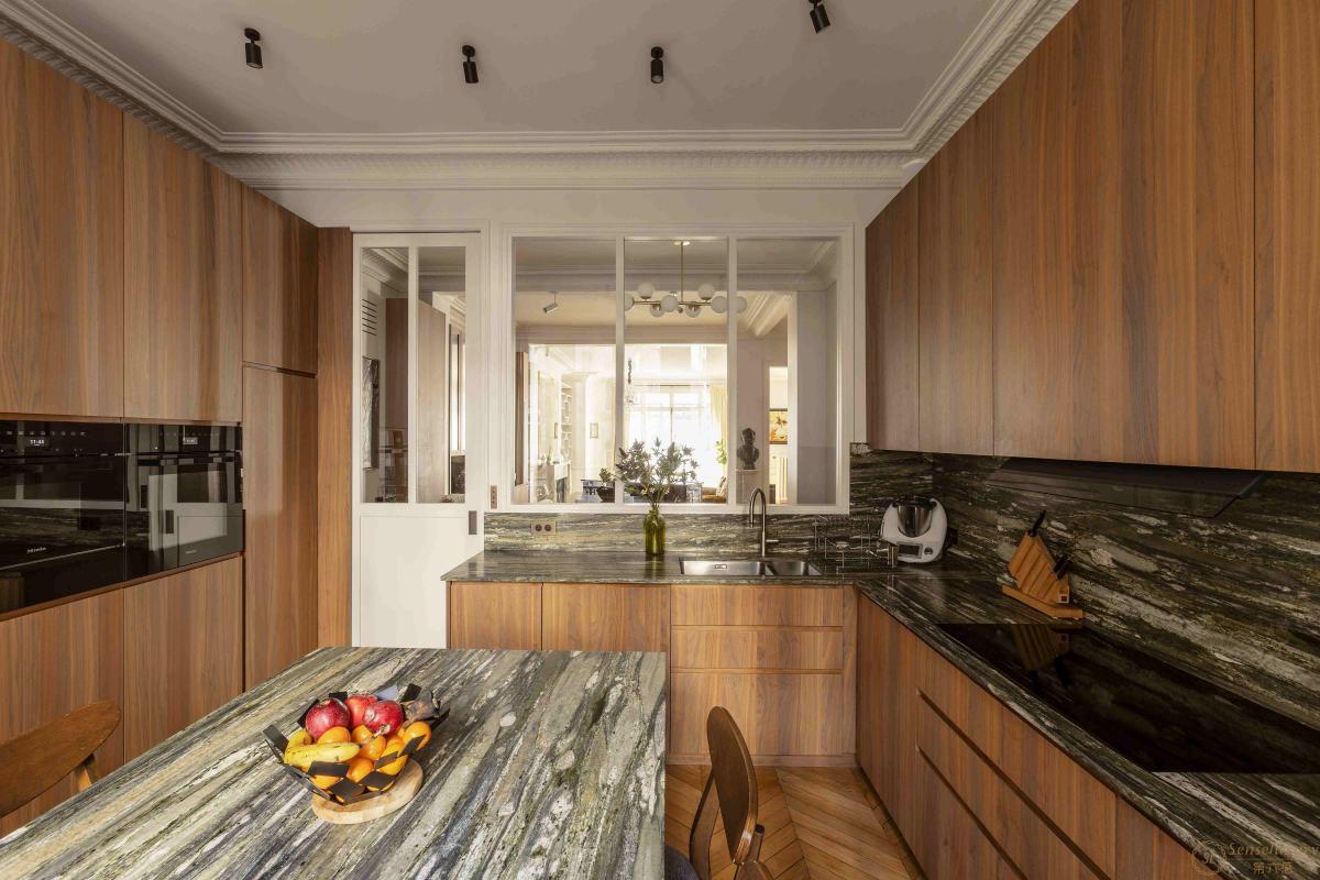 Avenue de Camoens Apartment - Photo 11