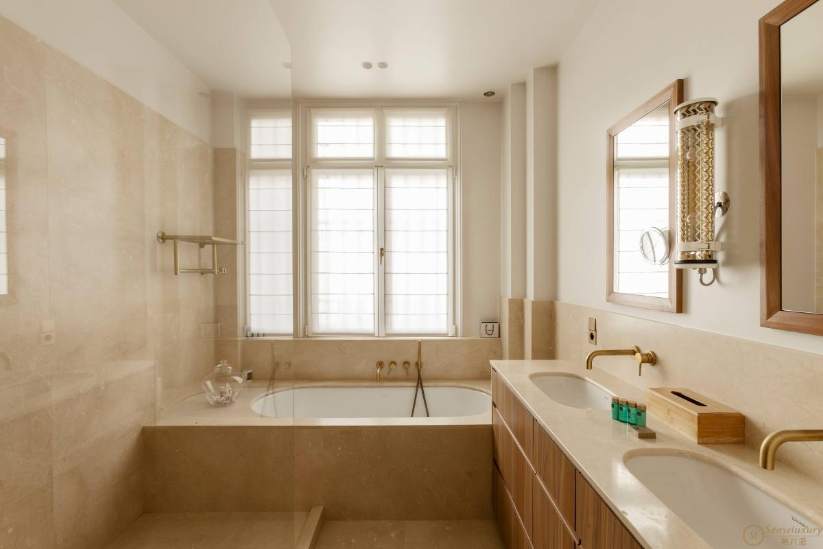 Avenue de Camoens Apartment - Photo 23