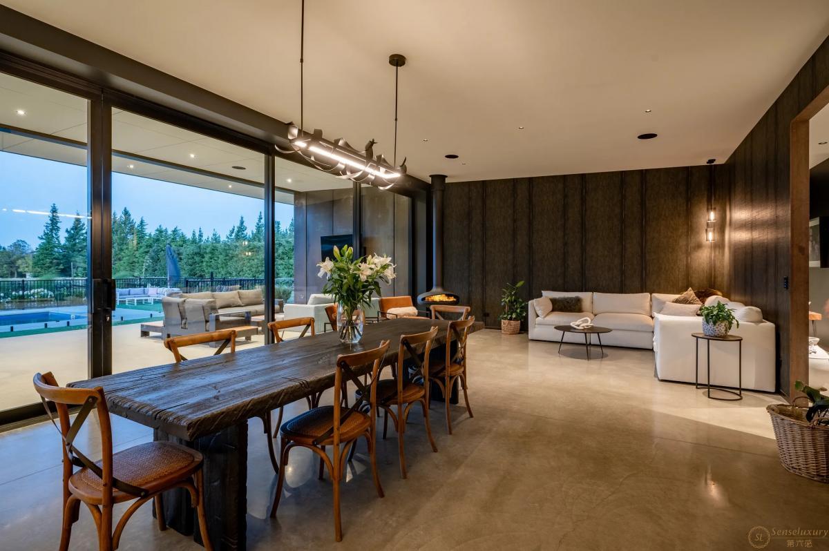Riverbank Luxury - Photo 15