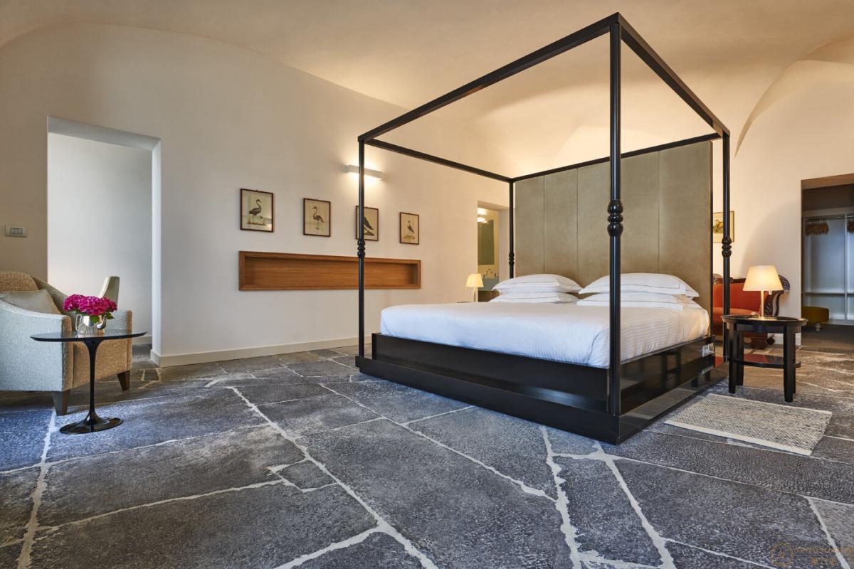 Villa Pliniana - Photo 11