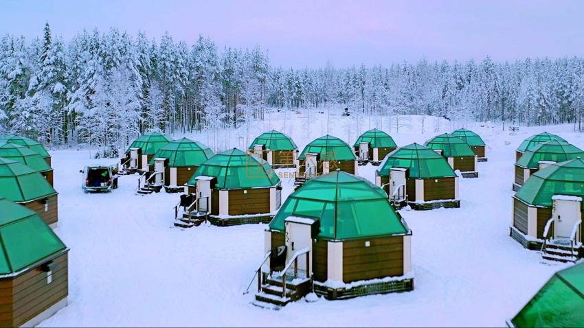 玻璃穹顶雪屋