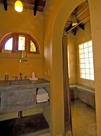 加勒比海哥斯达黎加拾玖别墅浴室