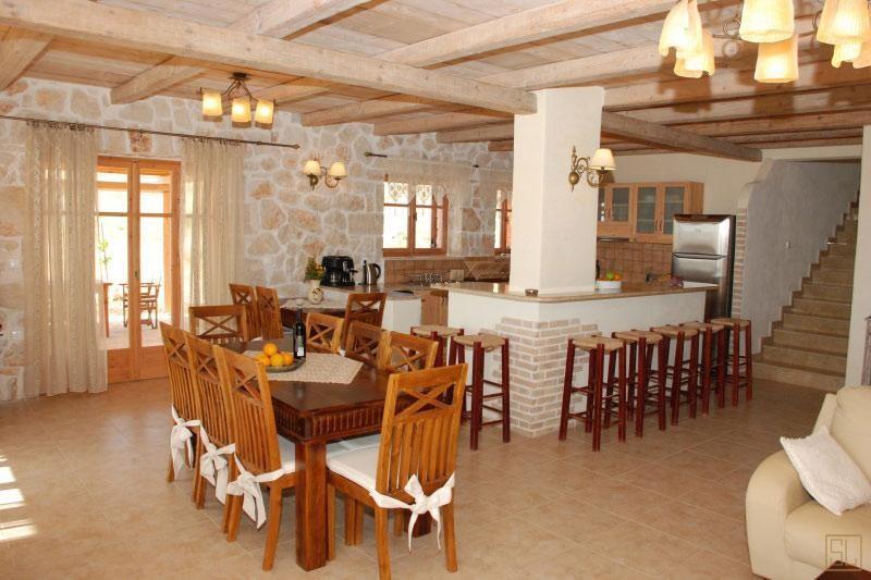 希腊扎金索斯岛派利斯别墅餐厅