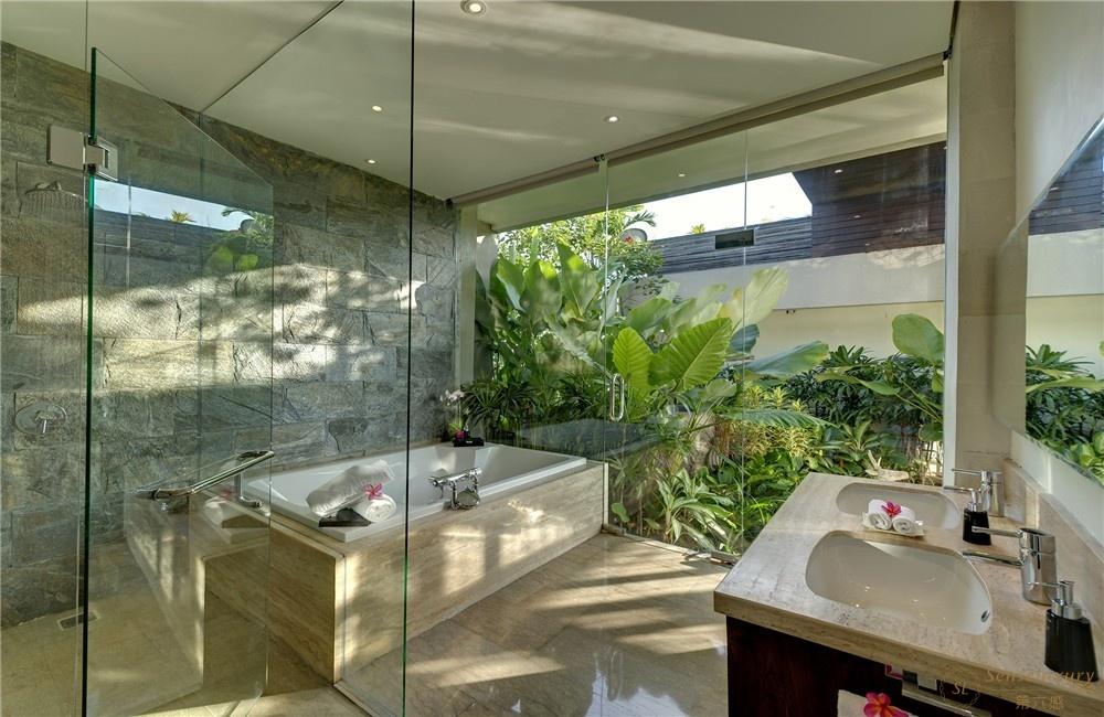 印尼巴厘岛爱子别墅浴室