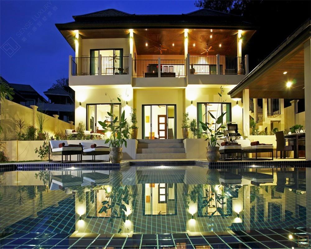 泰国普吉岛太阳石别墅泳池