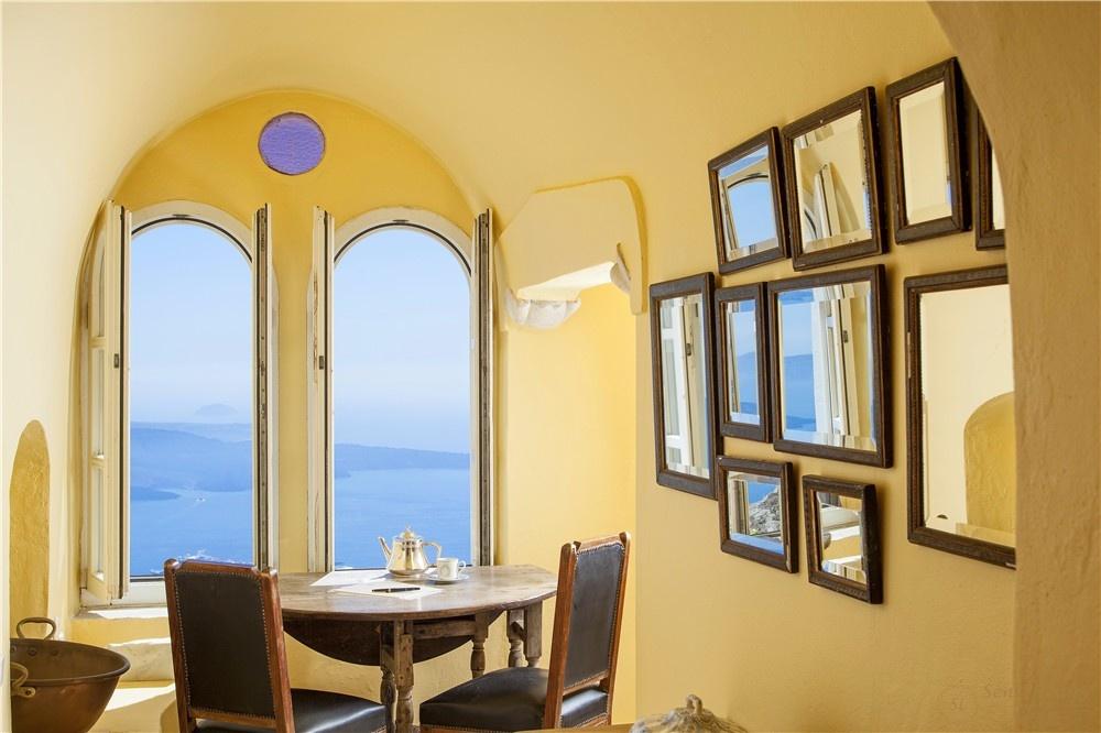 希腊圣托里尼岛瓷意别墅咖啡桌