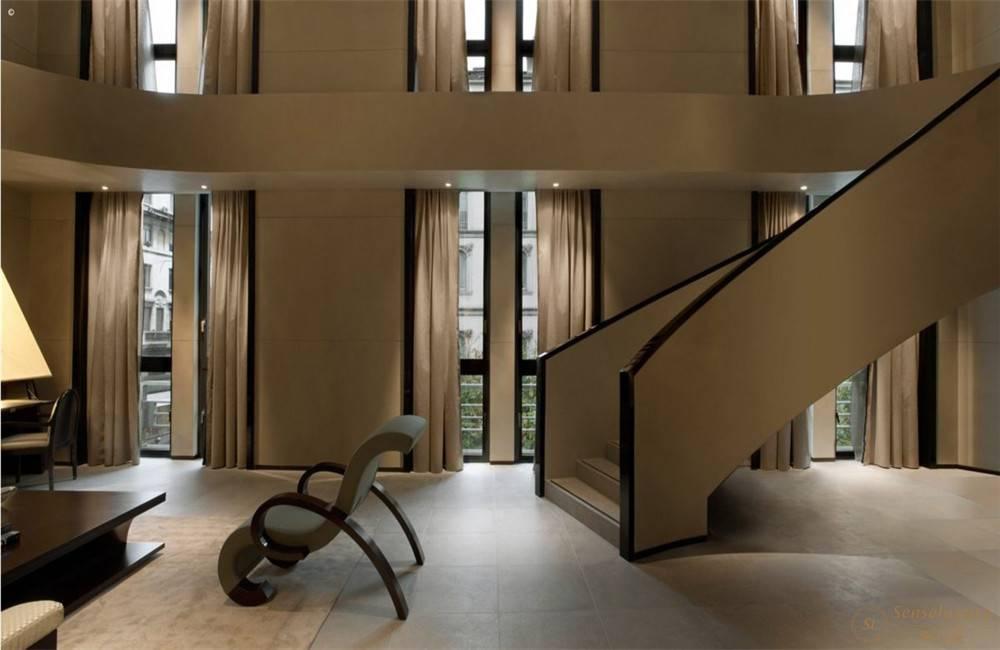 意大利米兰阿玛尼酒店客厅楼梯
