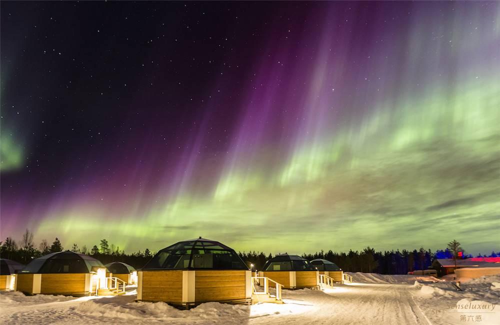 芬兰罗瓦涅米玻璃穹顶雪屋极光景色