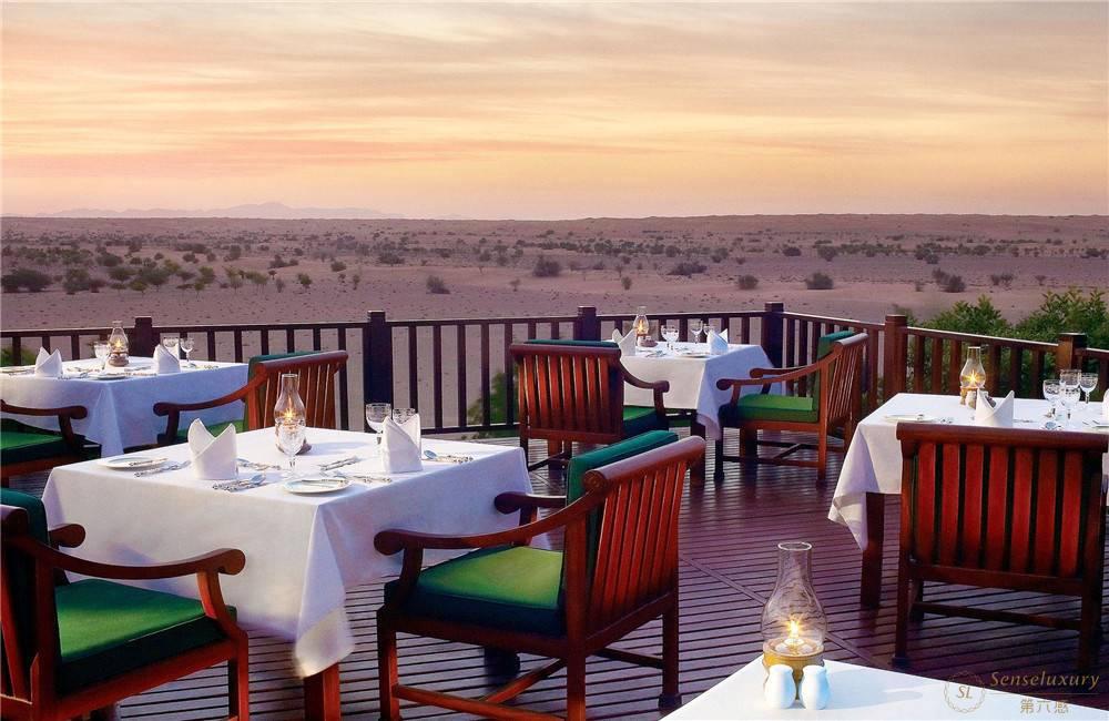 阿联酋迪拜阿玛哈沙漠贝都因别墅套房餐区