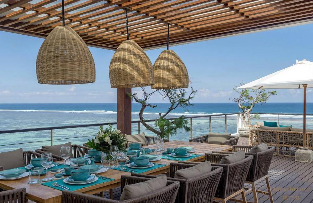巴厘岛努沙豪华悬崖别墅餐厅