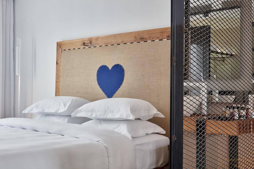 米克诺斯皇家水疗度假酒店——卧室